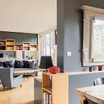 Apartment Veeve - Grand In Grey