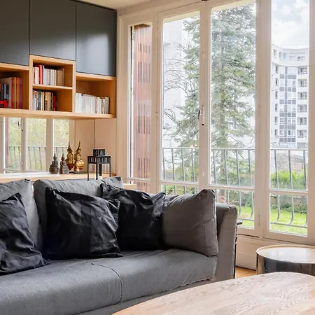 Veeve - Grand In Grey Apartment *