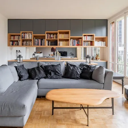 Veeve - Grand In Grey Apartment Paris