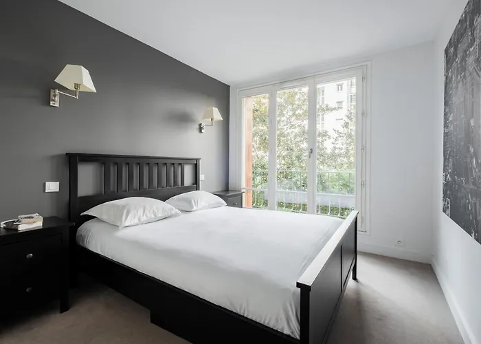 Veeve - Grand In Grey Париж